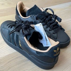 Adidas Silas black leather & Gold Men’s 8 NWT